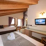 Al Nin Hotel&spa 酒店 利维尼奥