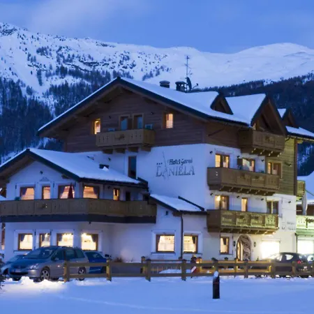 Hotel Daniela 3*