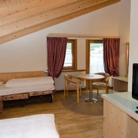 Daniela Hotel 3*