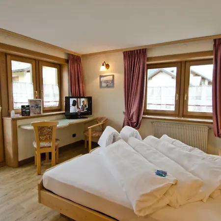 Daniela Hotel
