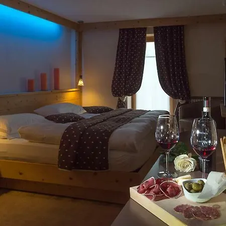 Daniela Hotel
